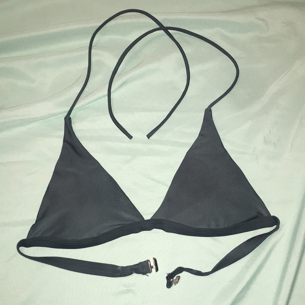 Cute bikini top!!
